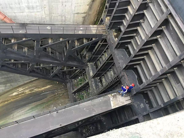 閘門水封更換、改造施工