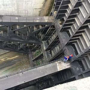 閘門水封更換、改造施工